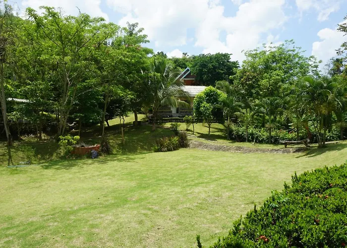 Baan Nuen Kao At รีสอร์ท *