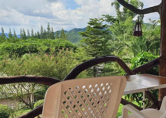 Baan Nuen Kao At รีสอร์ท *